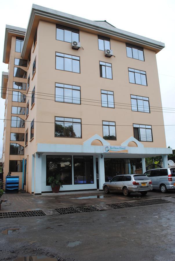Briston Hotel Arusha Buitenkant foto
